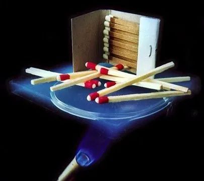 珈云新材研发全球首款耐1000度高温电芯隔热气凝胶材料
